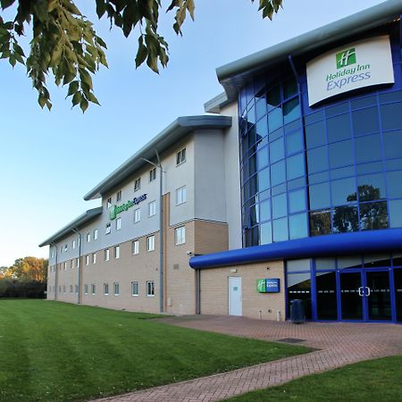 Holiday Inn Express Southampton - M27, J7 By Ihg Dış mekan fotoğraf